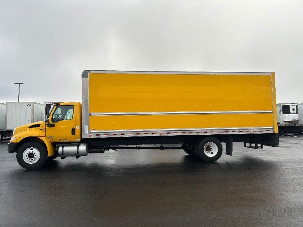 Medium Duty Box Truck-Light and Medium Duty Trucks-International-2021-MV607-Boise-ID-196,807\n\t\tmiles-$ 42,750 - Image 4