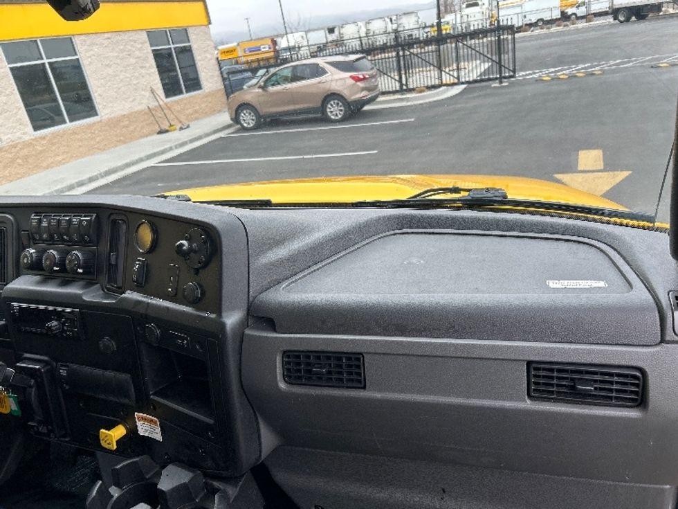 Medium Duty Box Truck-Light and Medium Duty Trucks-International-2021-MV607-Boise-ID-222,302\n\t\tmiles-$ 38,000 - Image 21