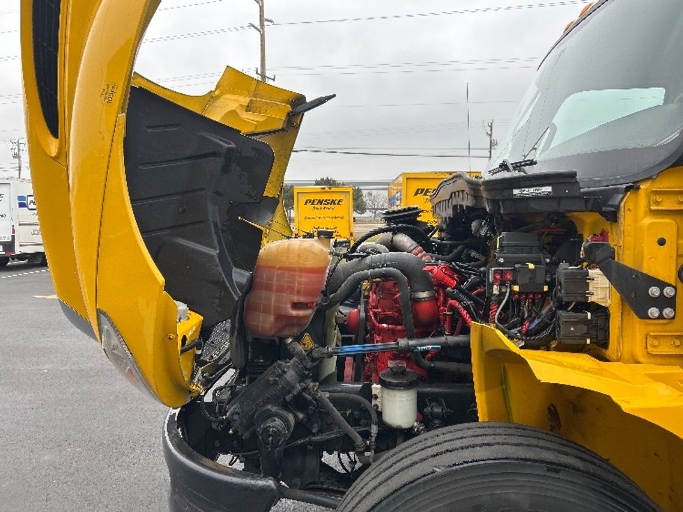 Medium Duty Box Truck-Light and Medium Duty Trucks-International-2021-MV607-Boise-ID-222,302\n\t\tmiles-$ 38,000 - Image 24