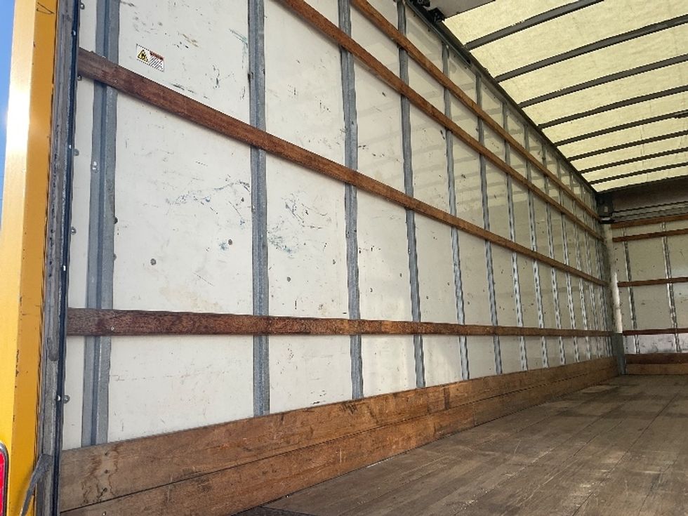 Medium Duty Box Truck-Light and Medium Duty Trucks-International-2021-MV607-Boise-ID-230,038\n\t\tmiles-$ 39,250 - Image 10