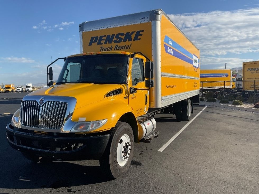 Medium Duty Box Truck-Light and Medium Duty Trucks-International-2021-MV607-Boise-ID-230,038\n\t\tmiles-$ 39,250 - Image 3