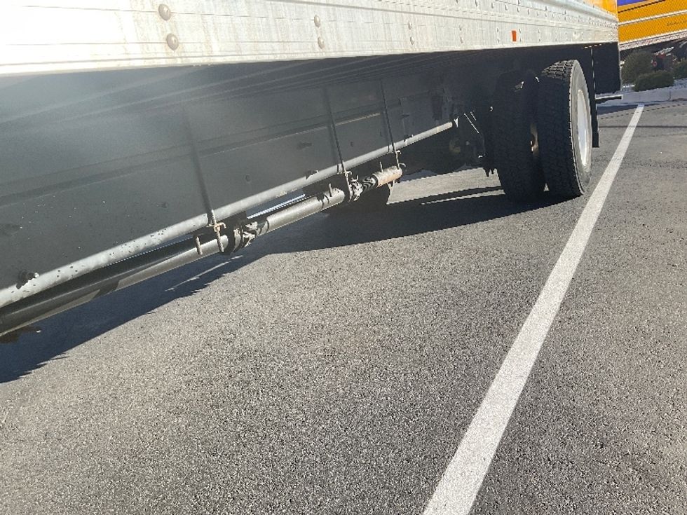 Medium Duty Box Truck-Light and Medium Duty Trucks-International-2021-MV607-Boise-ID-230,038\n\t\tmiles-$ 39,250 - Image 5