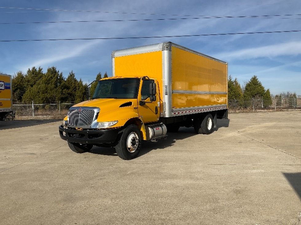 Medium Duty Box Truck-Light and Medium Duty Trucks-International-2021-MV607-Bowling Green-KY-169,834\n\t\tmiles-$ 40,500 - Image 3