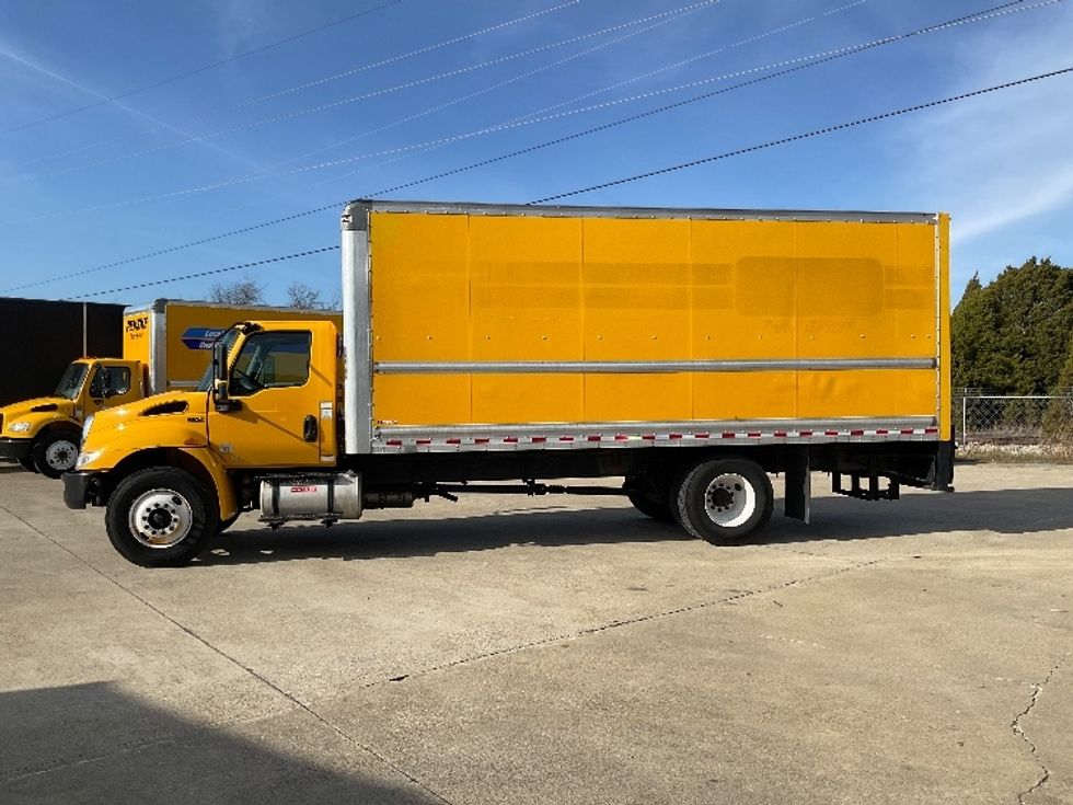 Medium Duty Box Truck-Light and Medium Duty Trucks-International-2021-MV607-Bowling Green-KY-169,834\n\t\tmiles-$ 40,500 - Image 4