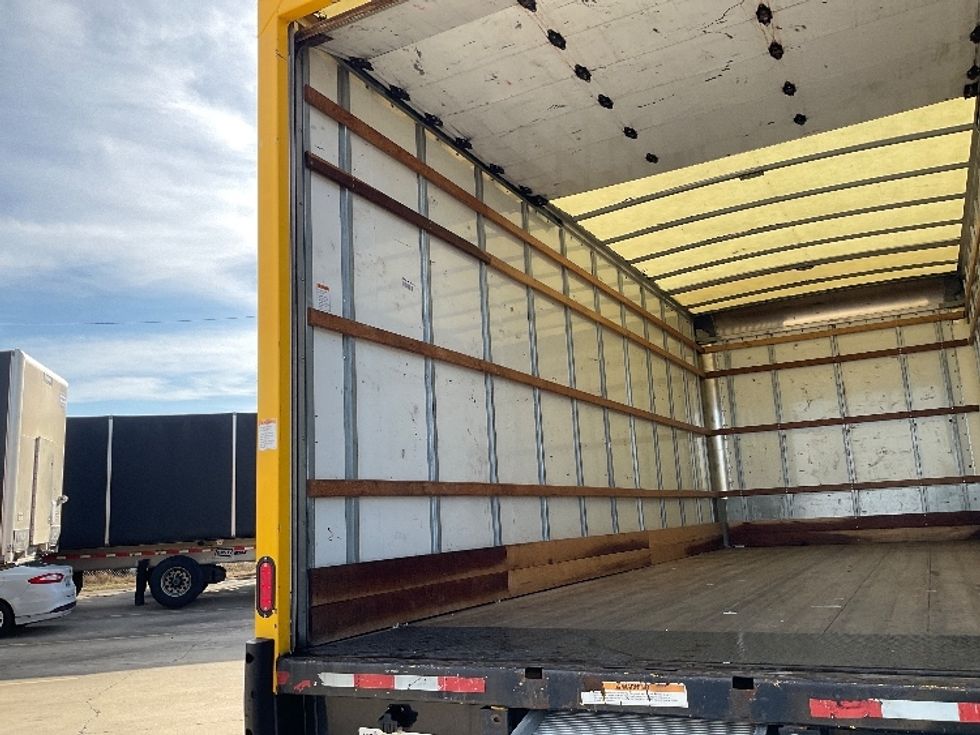Medium Duty Box Truck-Light and Medium Duty Trucks-International-2021-MV607-Bowling Green-KY-169,834\n\t\tmiles-$ 40,500 - Image 9