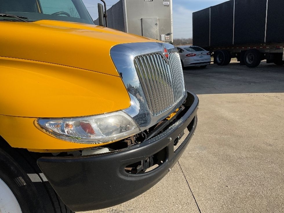 Medium Duty Box Truck-Light and Medium Duty Trucks-International-2021-MV607-Bowling Green-KY-169,834\n\t\tmiles-$ 40,500 - Image 26