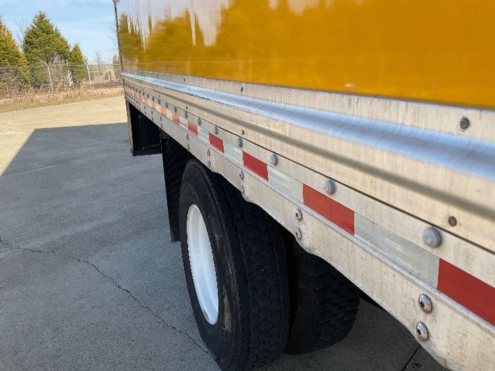 Medium Duty Box Truck-Light and Medium Duty Trucks-International-2021-MV607-Bowling Green-KY-169,834\n\t\tmiles-$ 40,500 - Image 29
