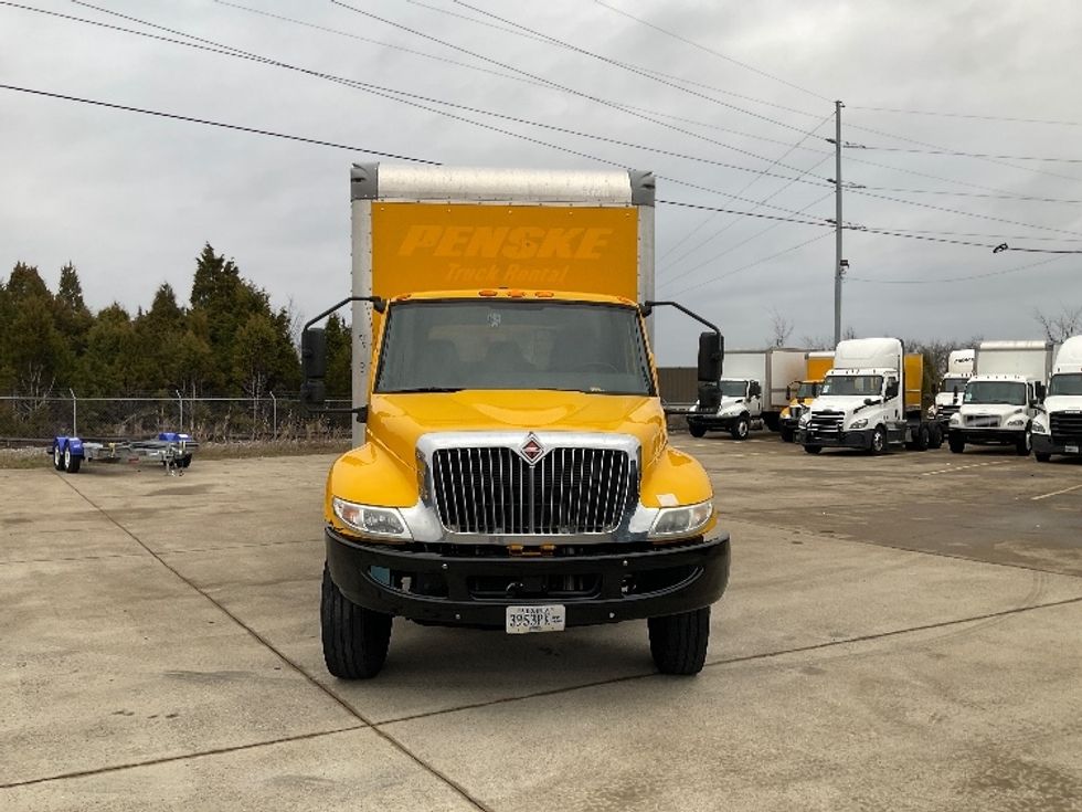 Medium Duty Box Truck-Light and Medium Duty Trucks-International-2021-MV607-Bowling Green-KY-218,594\n\t\tmiles-$ 39,500 - Image 2