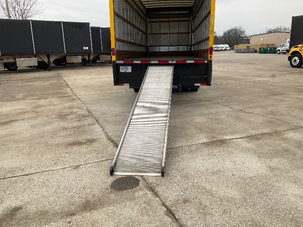 Medium Duty Box Truck-Light and Medium Duty Trucks-International-2021-MV607-Bowling Green-KY-218,594\n\t\tmiles-$ 39,500 - Image 9