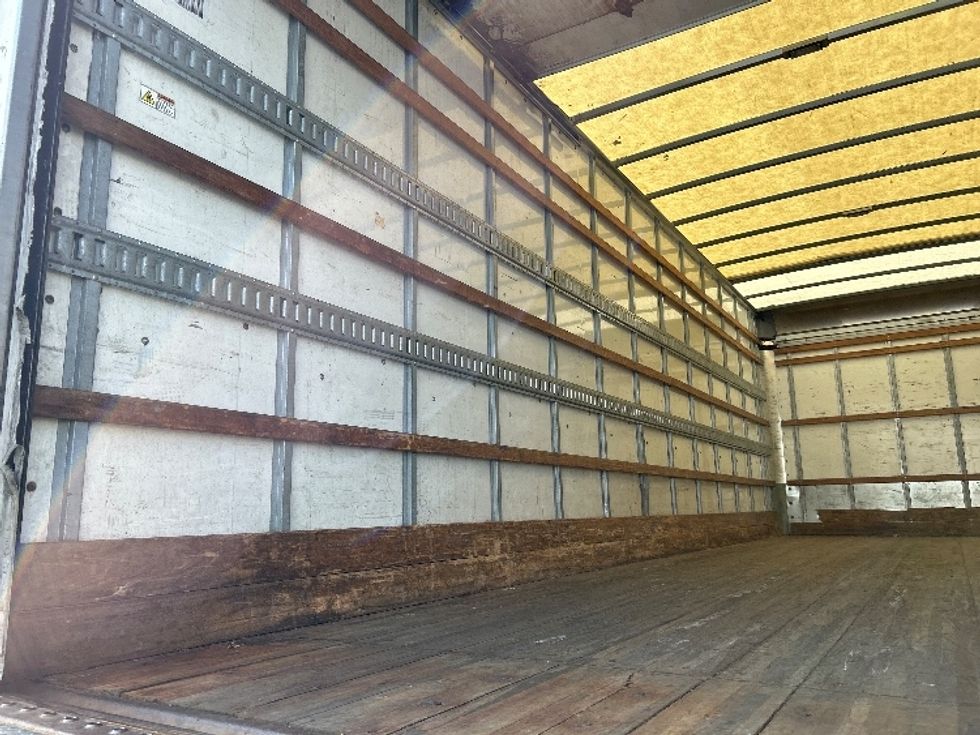 Medium Duty Box Truck-Light and Medium Duty Trucks-International-2021-MV607-Braintree-MA-191,804\n\t\tmiles-$ 53,750 - Image 11