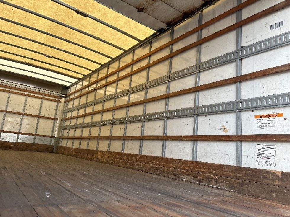 Medium Duty Box Truck-Light and Medium Duty Trucks-International-2021-MV607-Braintree-MA-191,804\n\t\tmiles-$ 53,750 - Image 12