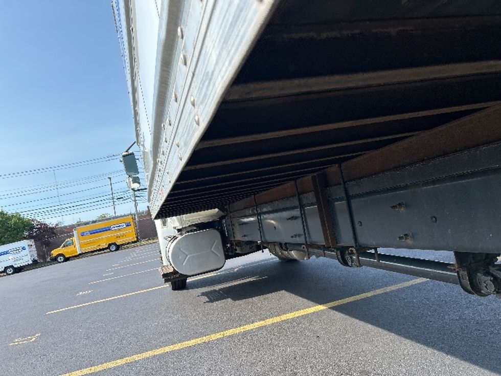 Medium Duty Box Truck-Light and Medium Duty Trucks-International-2021-MV607-Braintree-MA-191,804\n\t\tmiles-$ 53,750 - Image 5
