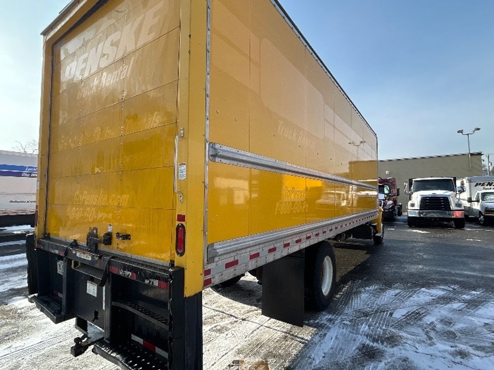 Medium Duty Box Truck-Light and Medium Duty Trucks-International-2021-MV607-Braintree-MA-215,271\n\t\tmiles-$ 35,750 - Image 11