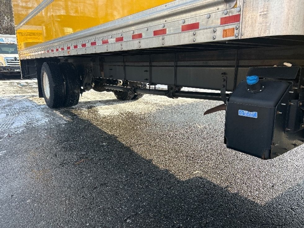Medium Duty Box Truck-Light and Medium Duty Trucks-International-2021-MV607-Braintree-MA-215,271\n\t\tmiles-$ 35,750 - Image 12