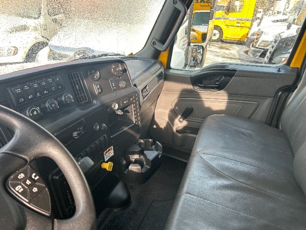 Medium Duty Box Truck-Light and Medium Duty Trucks-International-2021-MV607-Braintree-MA-215,271\n\t\tmiles-$ 35,750 - Image 17