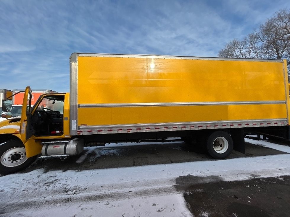 Medium Duty Box Truck-Light and Medium Duty Trucks-International-2021-MV607-Braintree-MA-215,271\n\t\tmiles-$ 35,750 - Image 4
