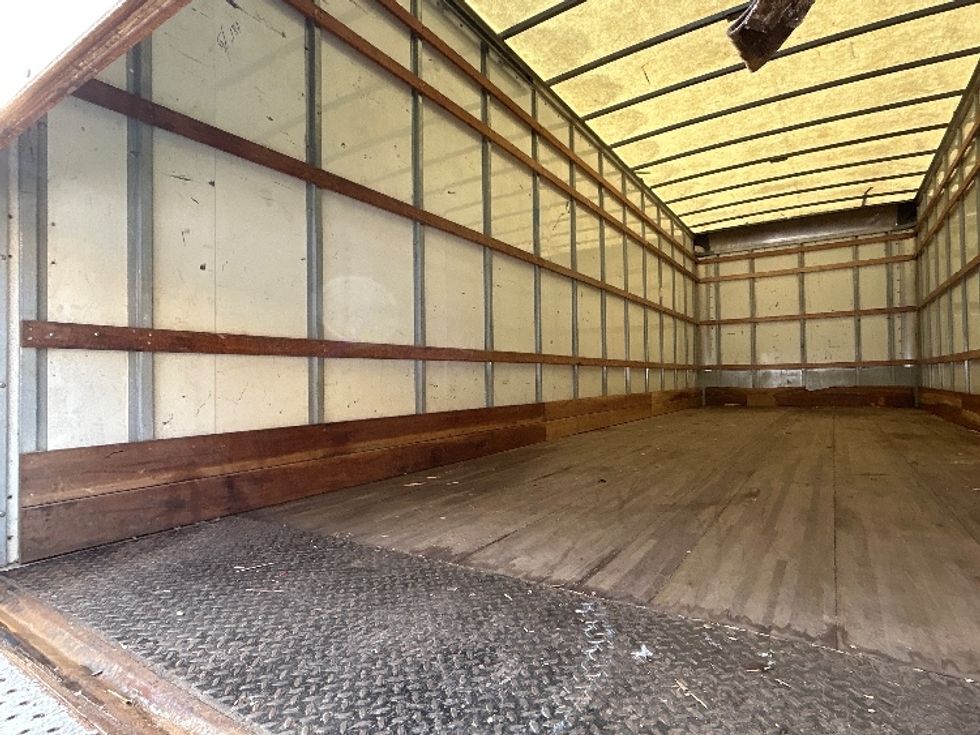 Medium Duty Box Truck-Light and Medium Duty Trucks-International-2021-MV607-Braintree-MA-215,271\n\t\tmiles-$ 35,750 - Image 9