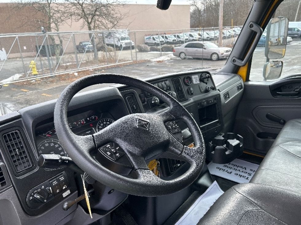 Medium Duty Box Truck-Light and Medium Duty Trucks-International-2021-MV607-Braintree-MA-232,101\n\t\tmiles-$ 32,750 - Image 17