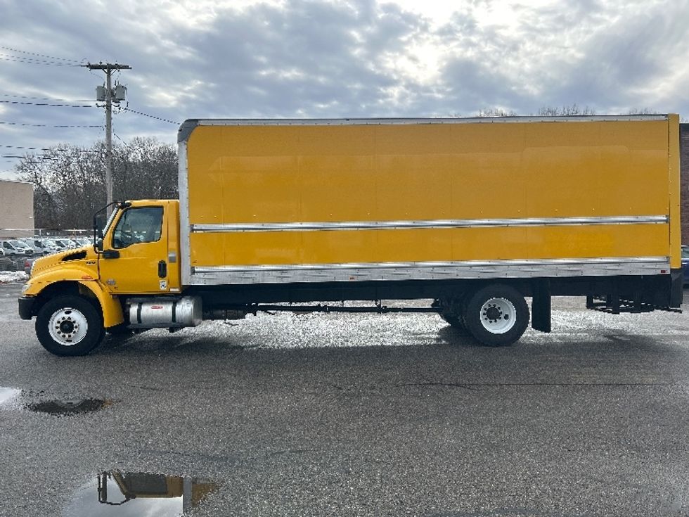 Medium Duty Box Truck-Light and Medium Duty Trucks-International-2021-MV607-Braintree-MA-232,101\n\t\tmiles-$ 32,750 - Image 4
