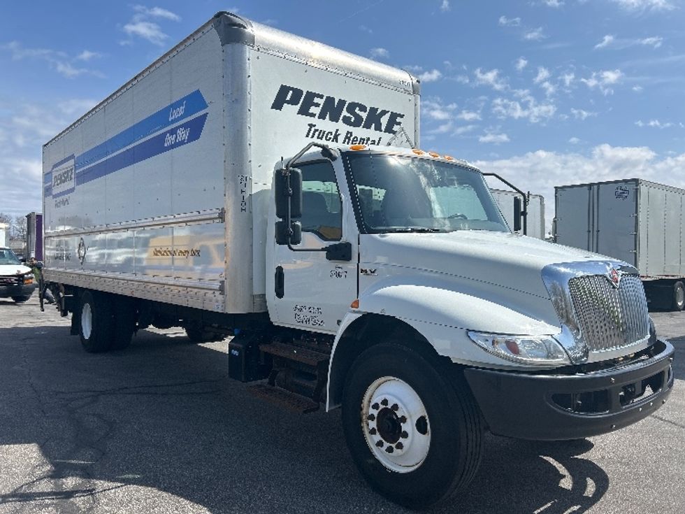 Medium Duty Box Truck-Light and Medium Duty Trucks-International-2021-MV607-Brook Park-OH-147,008\n\t\tmiles-$ 60,250 - Image 1