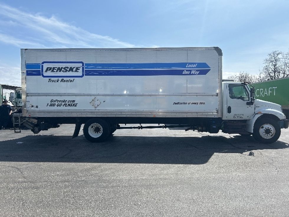 Medium Duty Box Truck-Light and Medium Duty Trucks-International-2021-MV607-Brook Park-OH-147,008\n\t\tmiles-$ 60,250 - Image 15
