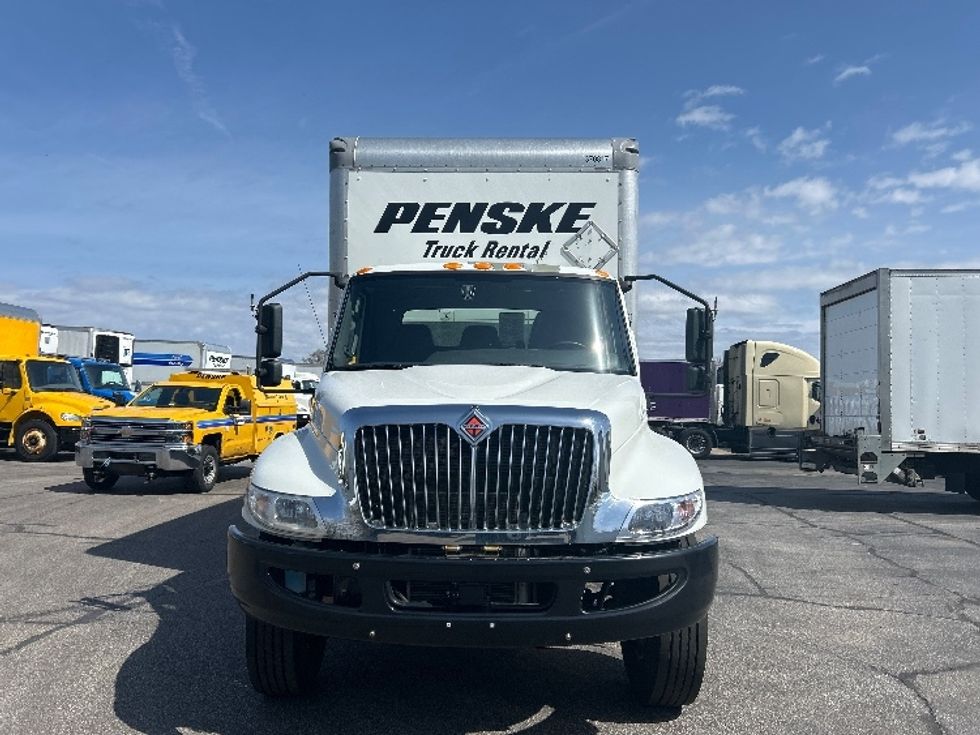 Medium Duty Box Truck-Light and Medium Duty Trucks-International-2021-MV607-Brook Park-OH-147,008\n\t\tmiles-$ 60,250 - Image 2