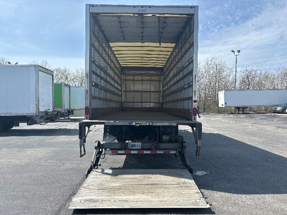 Medium Duty Box Truck-Light and Medium Duty Trucks-International-2021-MV607-Brook Park-OH-147,008\n\t\tmiles-$ 60,250 - Image 9