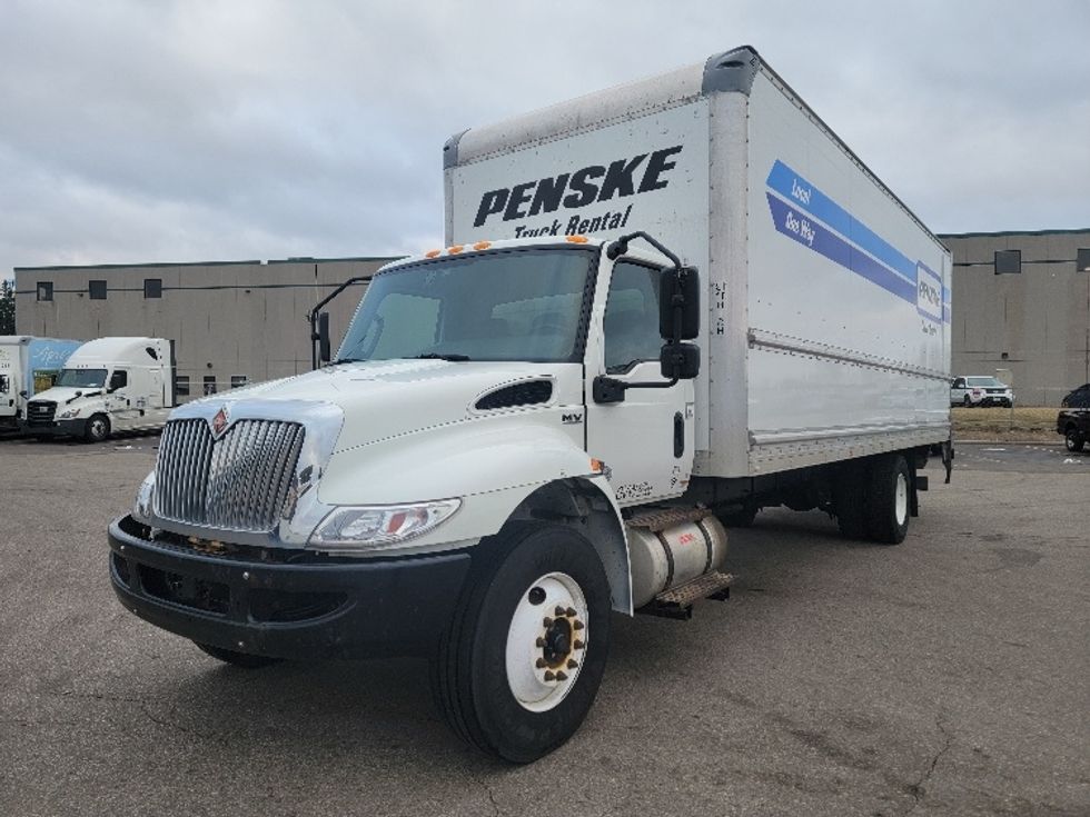 Medium Duty Box Truck-Light and Medium Duty Trucks-International-2021-MV607-Brooklyn Park-MN-147,937\n\t\tmiles-$ 60,000 - Image 3