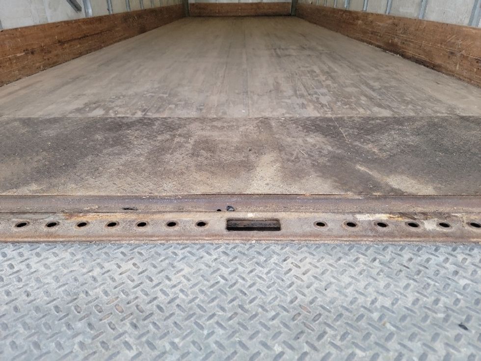 Medium Duty Box Truck-Light and Medium Duty Trucks-International-2021-MV607-Brooklyn Park-MN-147,937\n\t\tmiles-$ 60,000 - Image 10