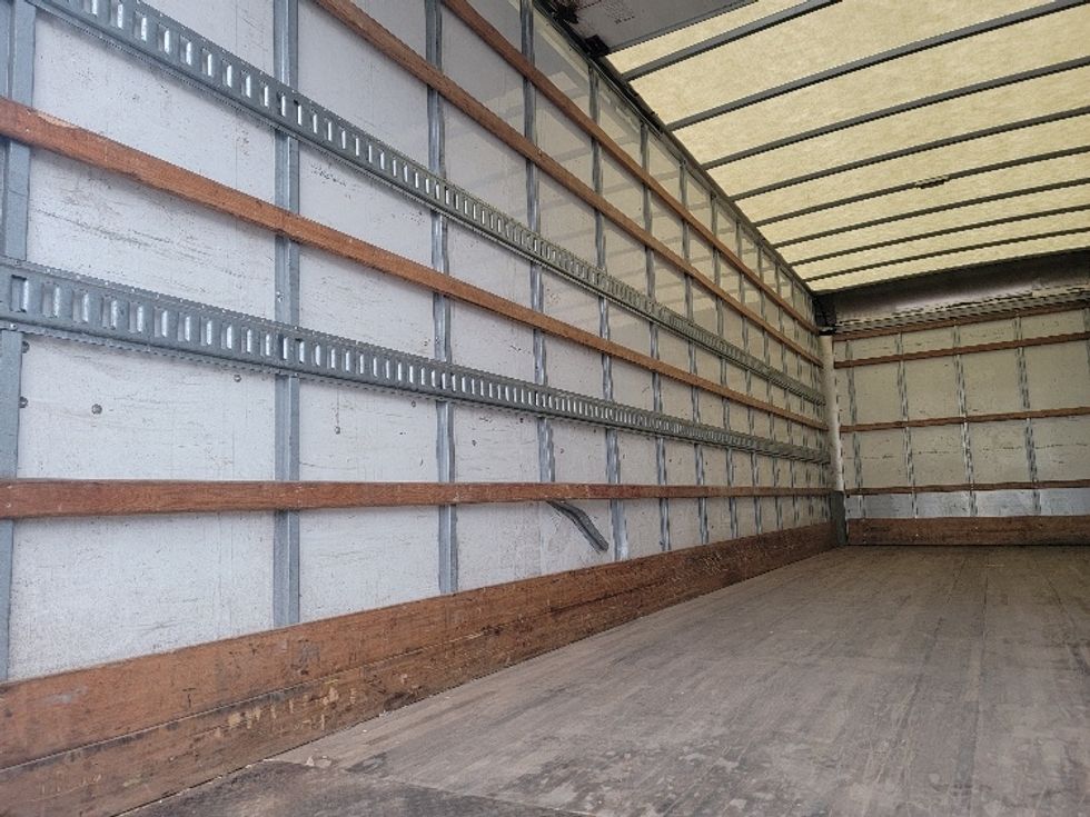 Medium Duty Box Truck-Light and Medium Duty Trucks-International-2021-MV607-Brooklyn Park-MN-147,937\n\t\tmiles-$ 60,000 - Image 11