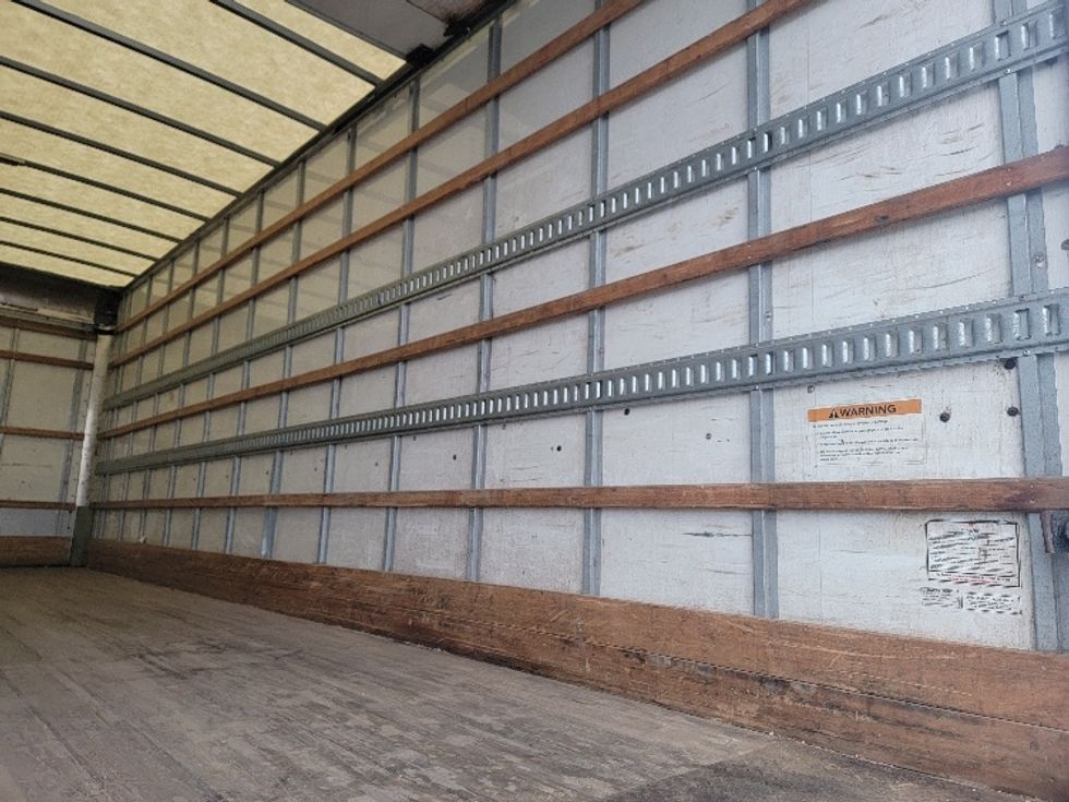 Medium Duty Box Truck-Light and Medium Duty Trucks-International-2021-MV607-Brooklyn Park-MN-147,937\n\t\tmiles-$ 60,000 - Image 12