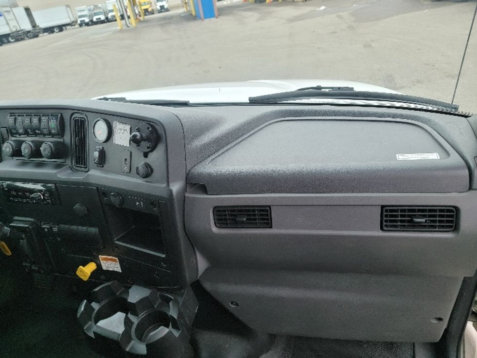 Medium Duty Box Truck-Light and Medium Duty Trucks-International-2021-MV607-Brooklyn Park-MN-147,937\n\t\tmiles-$ 60,000 - Image 21