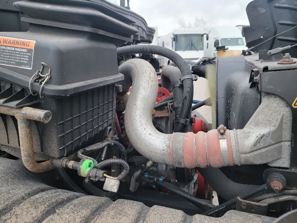 Medium Duty Box Truck-Light and Medium Duty Trucks-International-2021-MV607-Brooklyn Park-MN-147,937\n\t\tmiles-$ 60,000 - Image 23