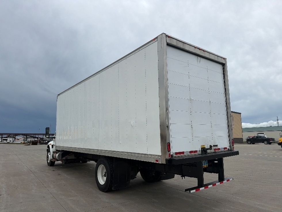 Medium Duty Box Truck-Light and Medium Duty Trucks-International-2021-MV607-Brooklyn Park-MN-150,783\n\t\tmiles-$ 50,500 - Image 6