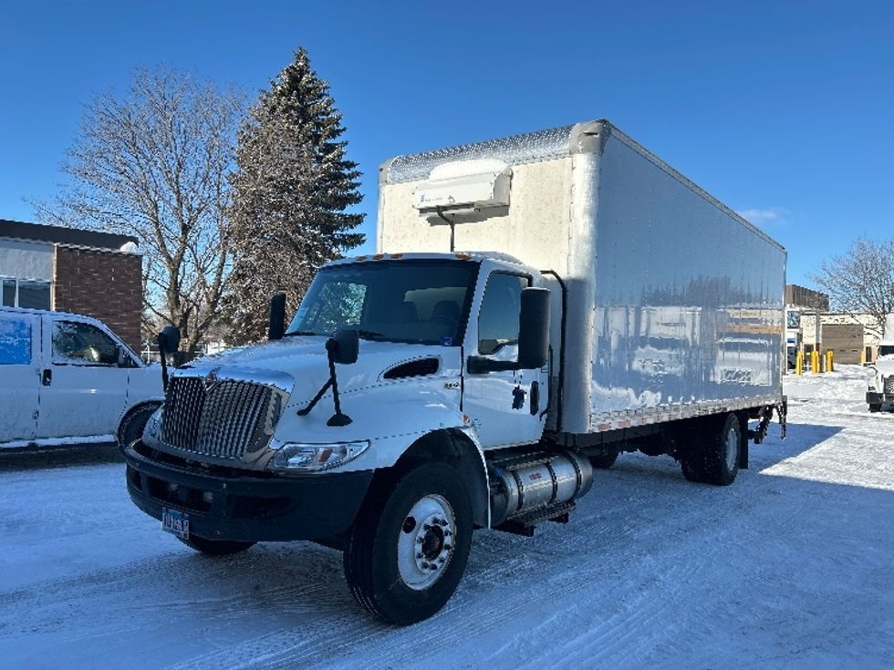 Medium Duty Box Truck-Light and Medium Duty Trucks-International-2021-MV607-Brooklyn Park-MN-153,829\n\t\tmiles-$ 53,500 - Image 3