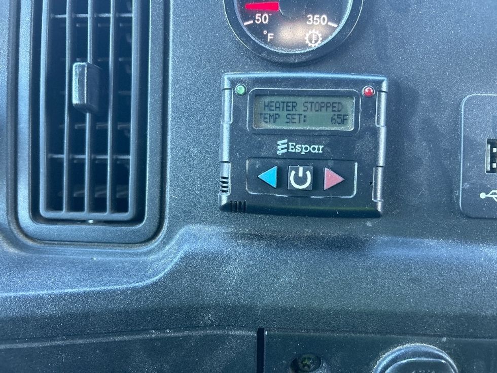 Medium Duty Box Truck-Light and Medium Duty Trucks-International-2021-MV607-Brooklyn Park-MN-153,829\n\t\tmiles-$ 53,500 - Image 24