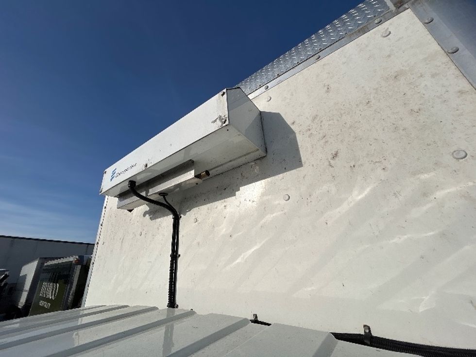 Medium Duty Box Truck-Light and Medium Duty Trucks-International-2021-MV607-Brooklyn Park-MN-157,406\n\t\tmiles-$ 57,000 - Image 25