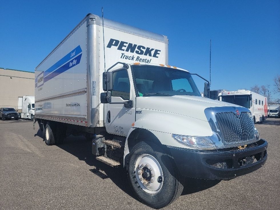 Medium Duty Box Truck-Light and Medium Duty Trucks-International-2021-MV607-Brooklyn Park-MN-161,696\n\t\tmiles-$ 57,750 - Image 1