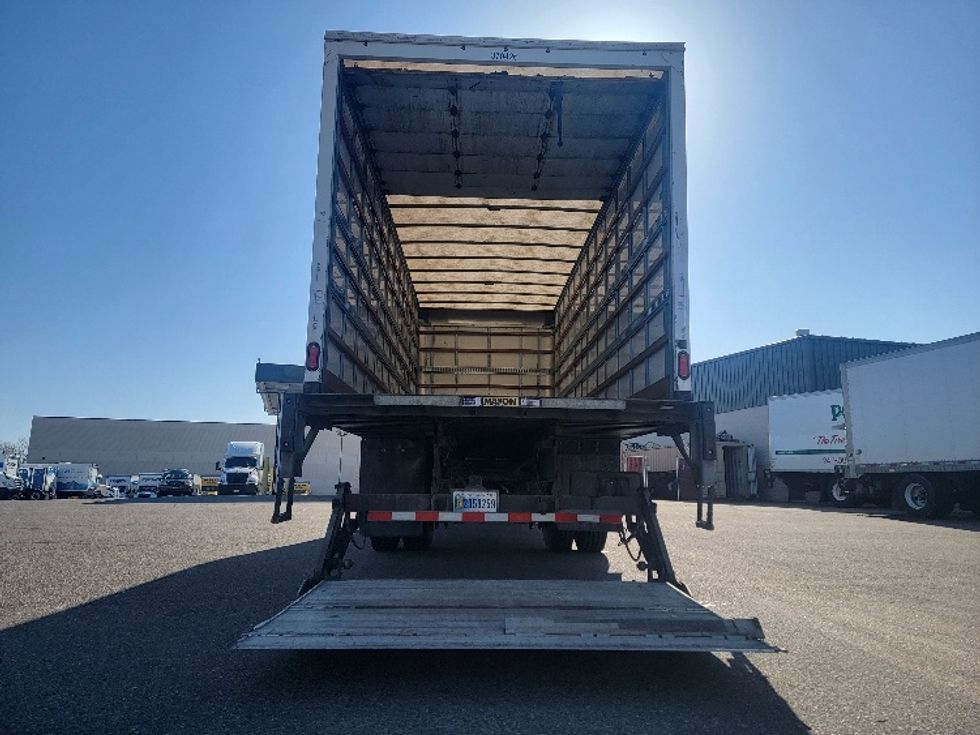 Medium Duty Box Truck-Light and Medium Duty Trucks-International-2021-MV607-Brooklyn Park-MN-161,696\n\t\tmiles-$ 57,750 - Image 9