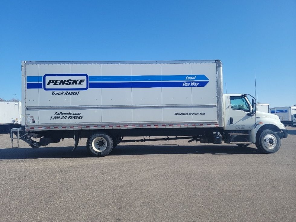 Medium Duty Box Truck-Light and Medium Duty Trucks-International-2021-MV607-Brooklyn Park-MN-161,696\n\t\tmiles-$ 57,750 - Image 15