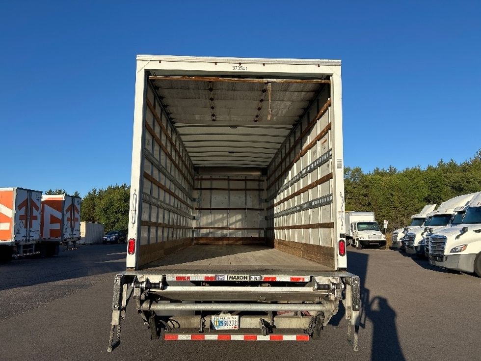 Medium Duty Box Truck-Light and Medium Duty Trucks-International-2021-MV607-Brooklyn Park-MN-214,959\n\t\tmiles-$ 46,250 - Image 8