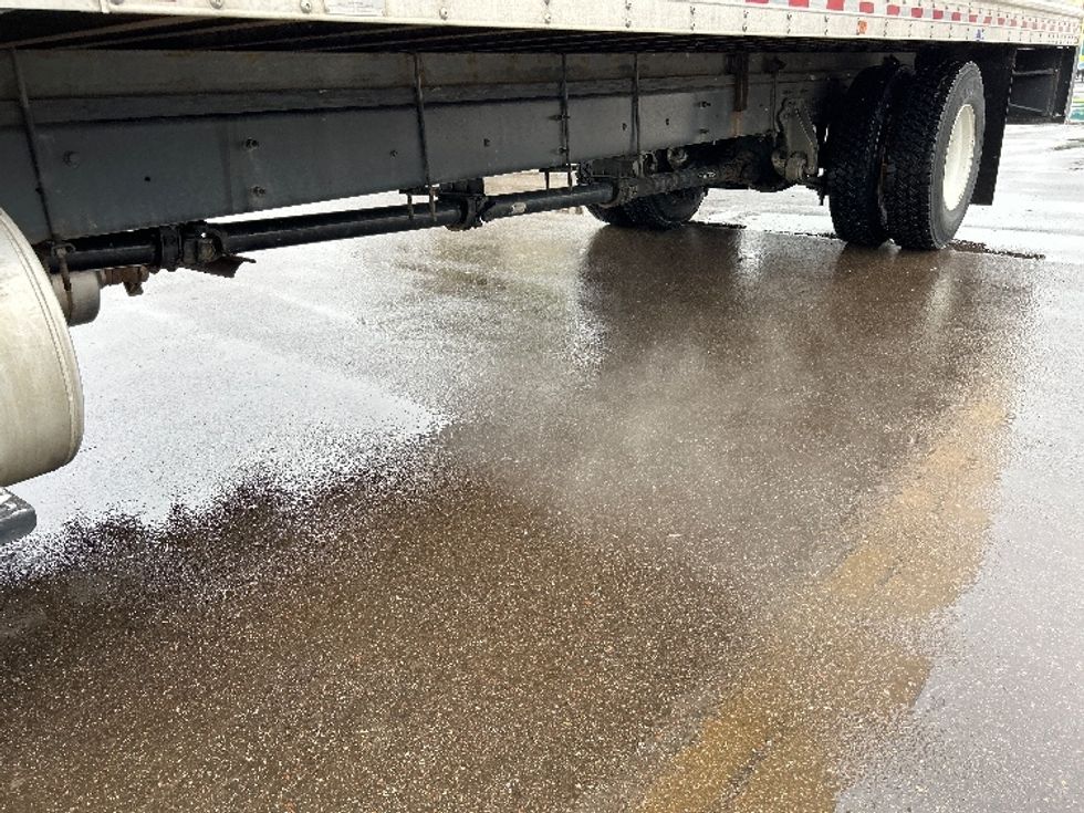 Medium Duty Box Truck-Light and Medium Duty Trucks-International-2021-MV607-Brooklyn Park-MN-217,793\n\t\tmiles-$ 37,750 - Image 5