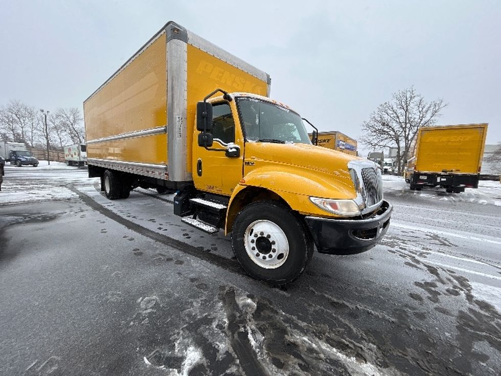 Medium Duty Box Truck-Light and Medium Duty Trucks-International-2021-MV607-Brooklyn Park-MN-217,793\n\t\tmiles-$ 37,750 - Image 1