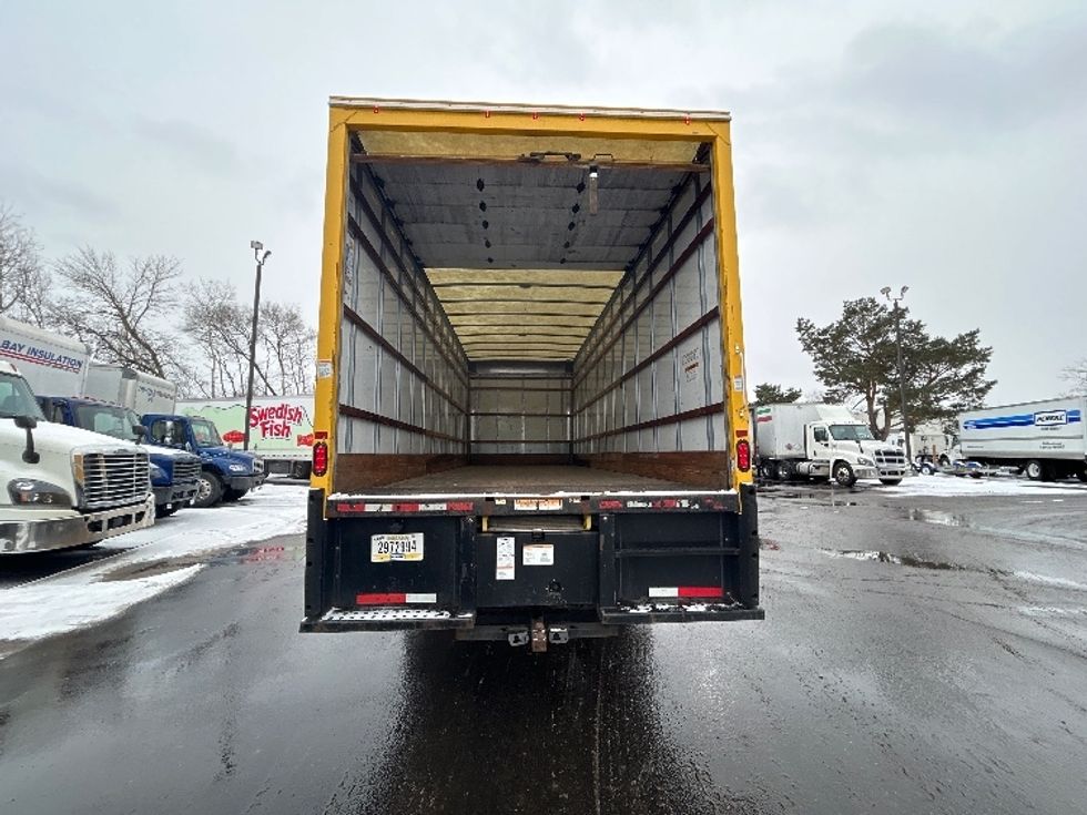 Medium Duty Box Truck-Light and Medium Duty Trucks-International-2021-MV607-Brooklyn Park-MN-228,668\n\t\tmiles-$ 36,250 - Image 8