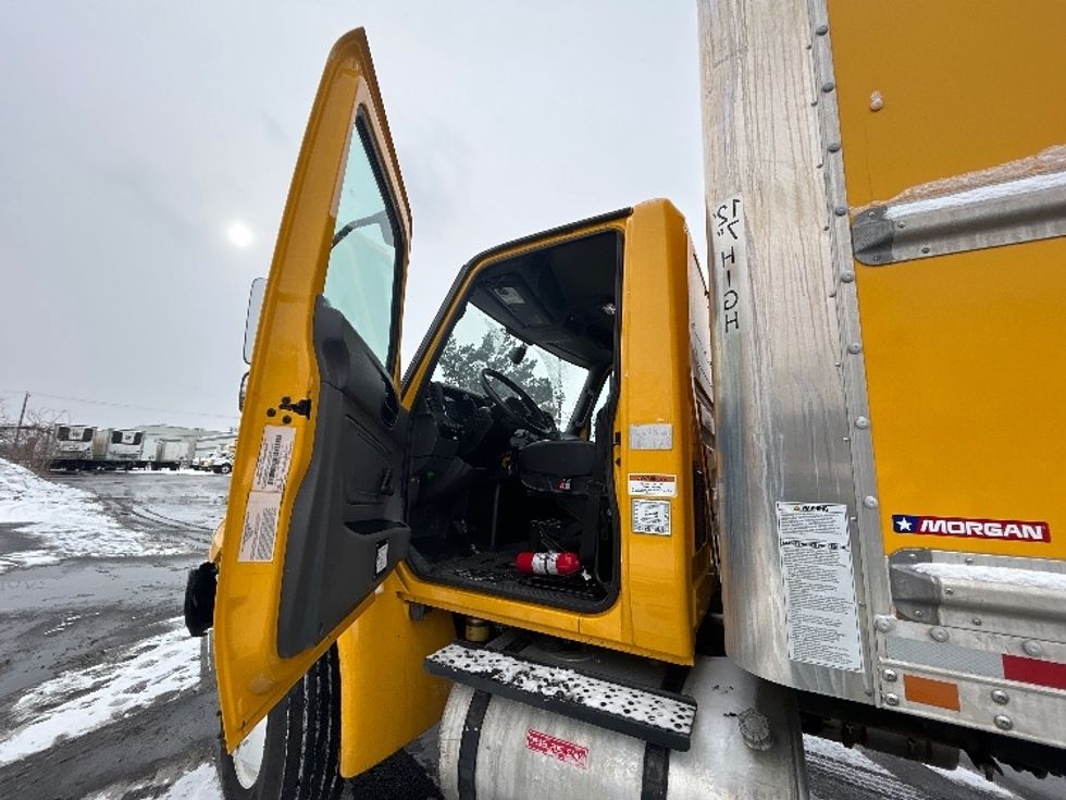 Medium Duty Box Truck-Light and Medium Duty Trucks-International-2021-MV607-Brooklyn Park-MN-228,668\n\t\tmiles-$ 36,250 - Image 15