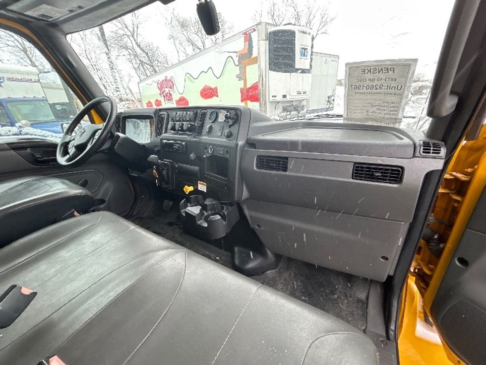 Medium Duty Box Truck-Light and Medium Duty Trucks-International-2021-MV607-Brooklyn Park-MN-228,668\n\t\tmiles-$ 36,250 - Image 20