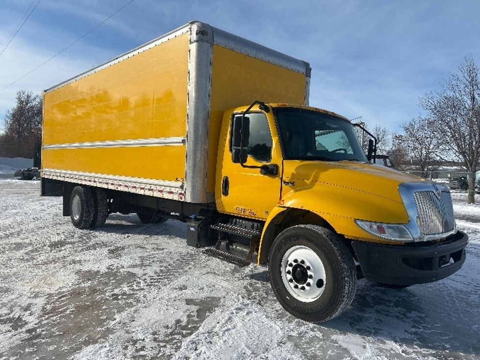 Medium Duty Box Truck-Light and Medium Duty Trucks-International-2021-MV607-Brooklyn Park-MN-241,658\n\t\tmiles-$ 33,500 - Image 1