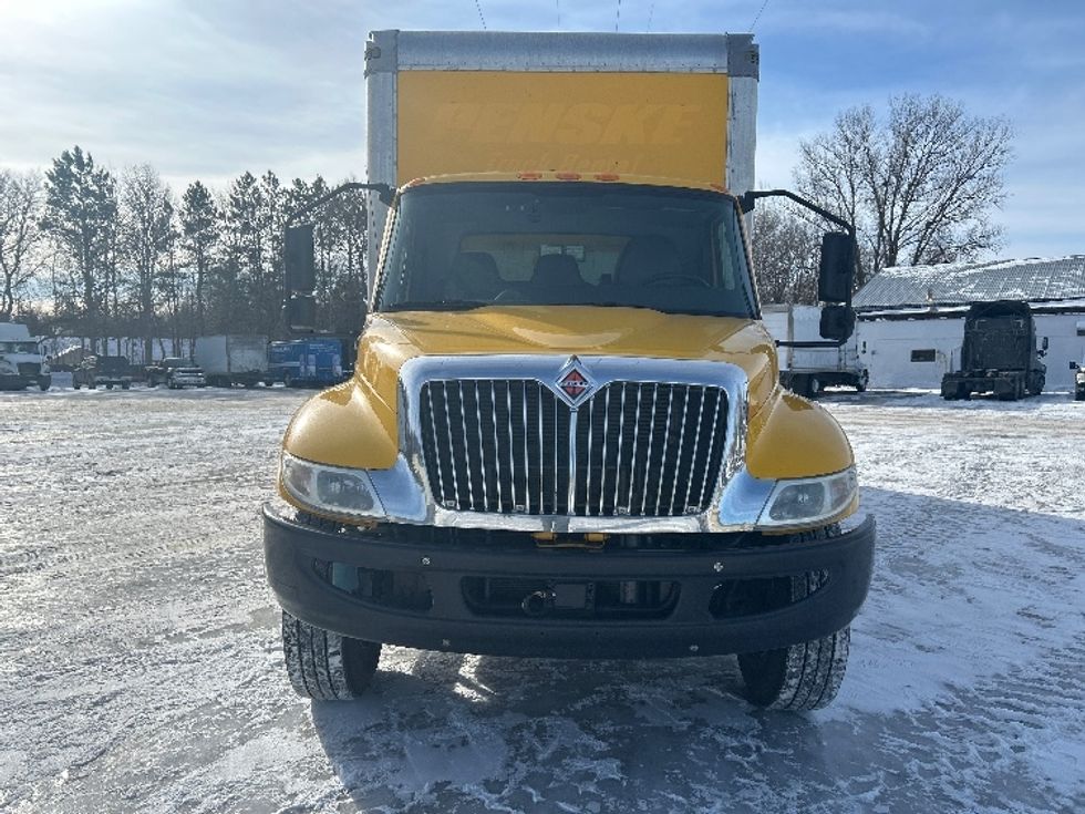 Medium Duty Box Truck-Light and Medium Duty Trucks-International-2021-MV607-Brooklyn Park-MN-241,658\n\t\tmiles-$ 33,500 - Image 2