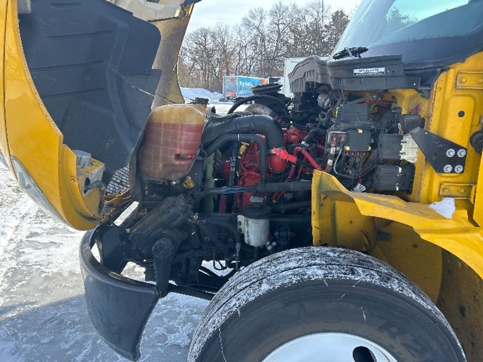 Medium Duty Box Truck-Light and Medium Duty Trucks-International-2021-MV607-Brooklyn Park-MN-241,658\n\t\tmiles-$ 33,500 - Image 24