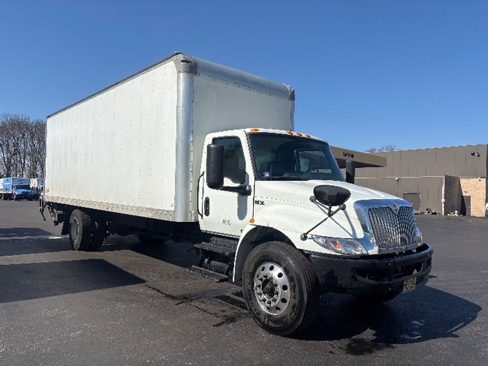 Medium Duty Box Truck-Light and Medium Duty Trucks-International-2021-MV607-Burlington-NJ-261,827\n\t\tmiles-$ 33,750 - Image 1